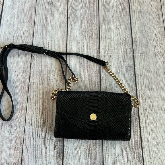 Michael Kors Crossbody Purse - Picture 1 of 6